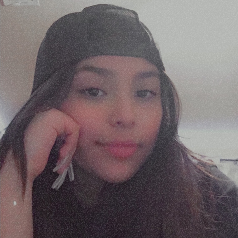 Meet your Posher, 🤍ximena